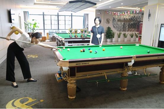 深圳律师竞台球，以德汇友赛风采——记第二十届深圳律师运动会“竞德杯”中式台球比
